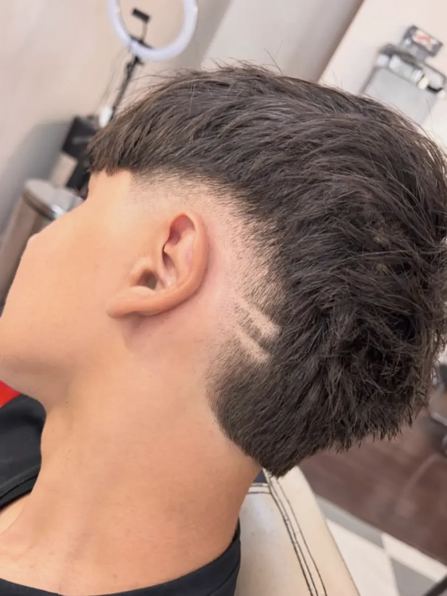 Κούρεμα με μηχανή και drop fade – barber shop στην Κόρινθο